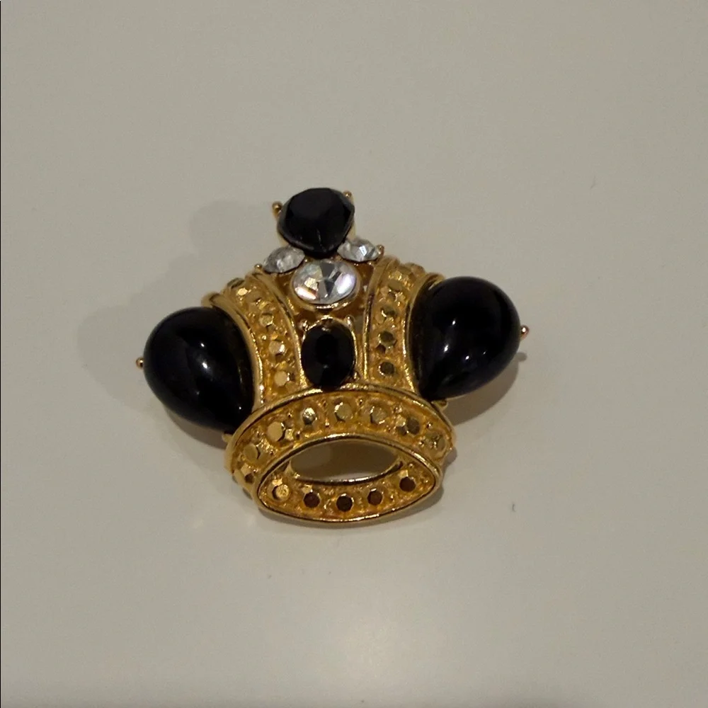 Vtg Trifari Royal Imperial Gold and Black Crown Brooch - Picture 2 of 9